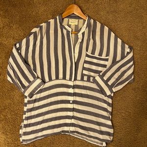 LOST + WANDER | Blue & White Striped 3/4 Sleeve Button Up Blouse Tunic | M